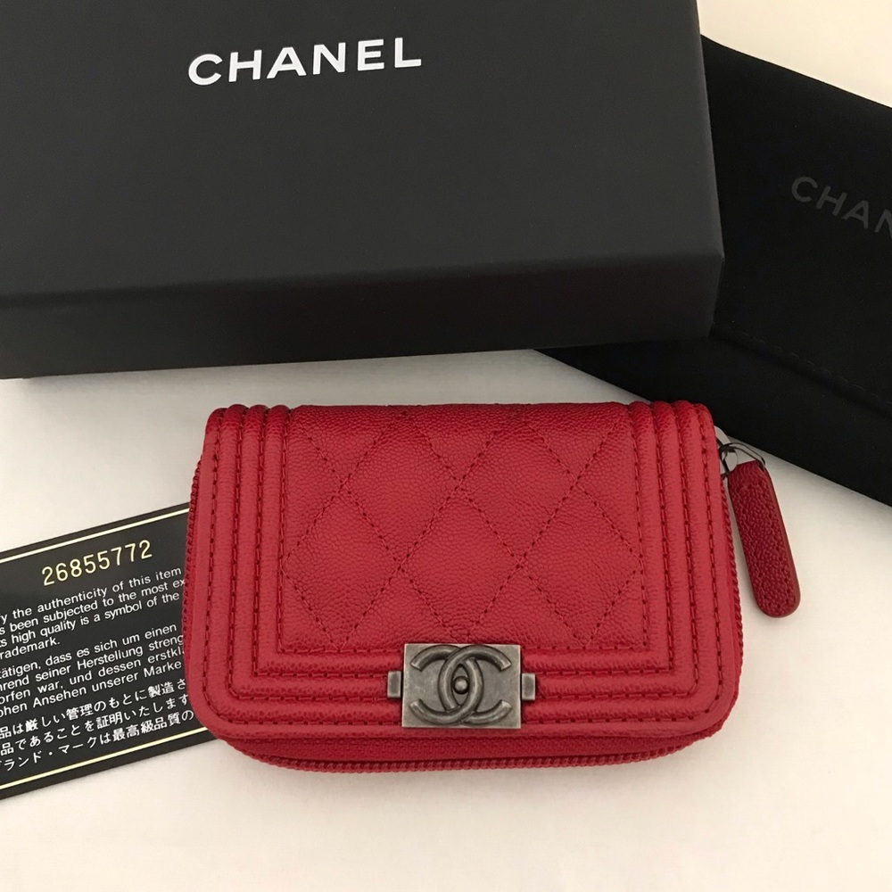 NEW! Chanel Boy Zip Coin Purse Quilted Caviar
